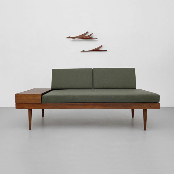 Mid-century modern Daybed Sofa