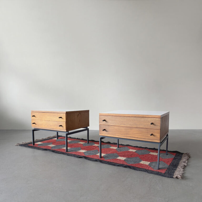 Hirche Nachttisch, Tisch, Holzäpfel