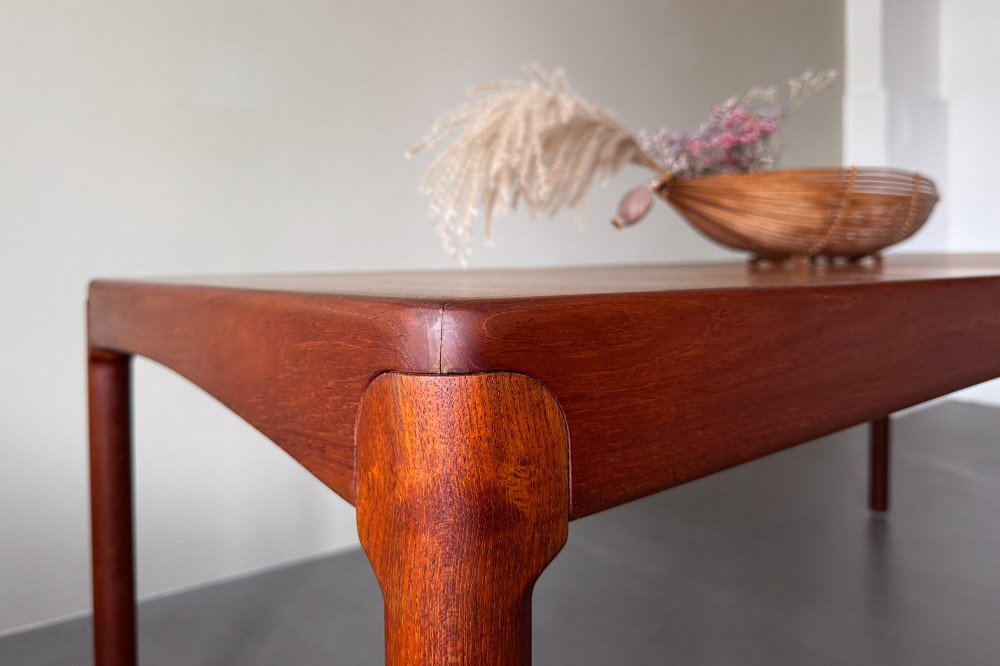 H.W. Klein Teak Esstisch, Mid-century