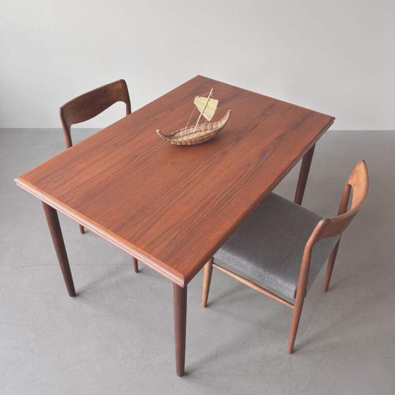 Teak Esstisch 60er Jahre