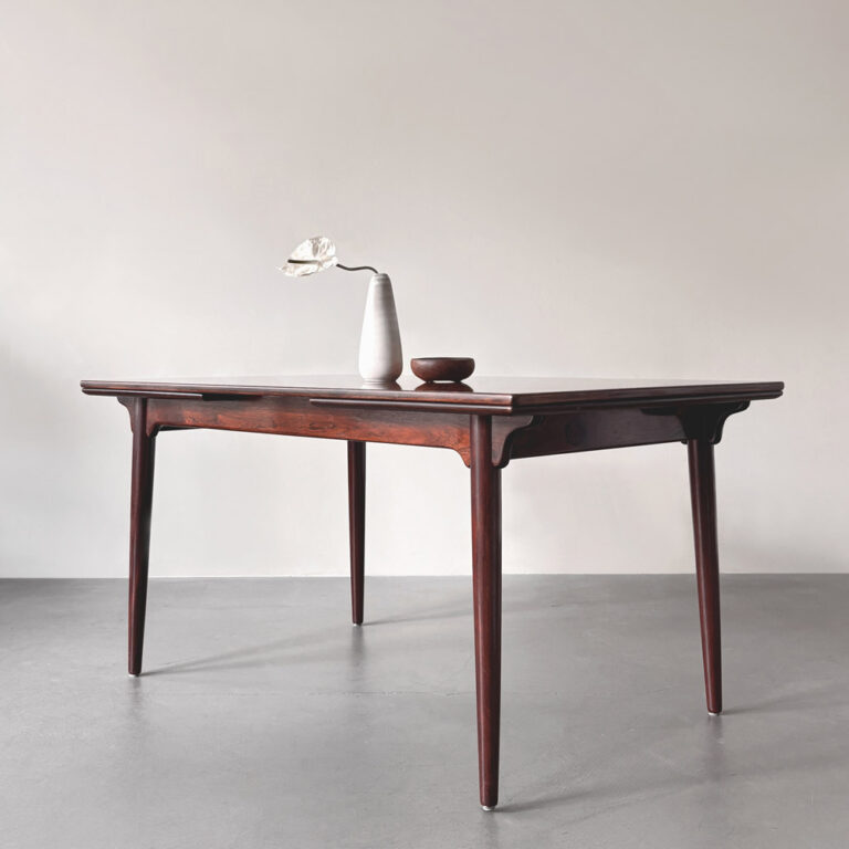Esstisch Omann-Jun Mid-century modern