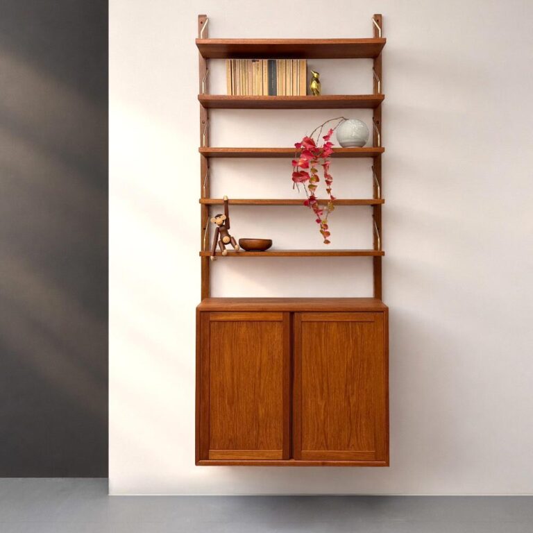 Kleines Teak Wandregal Cadovius